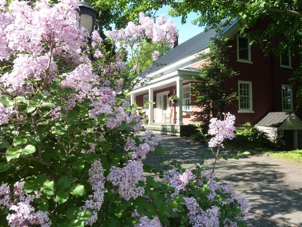 Le Passe-Partout Cowansville Exterior foto